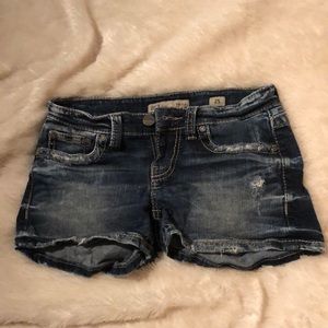 Buckle Jean shorts